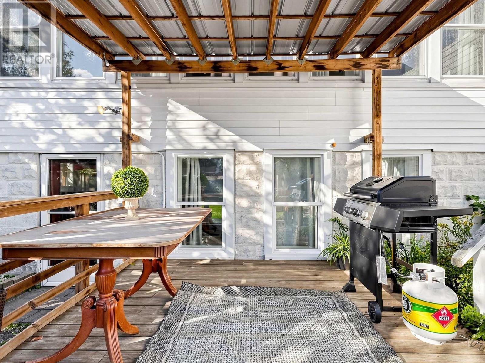 6510 Barker Street — photo 46