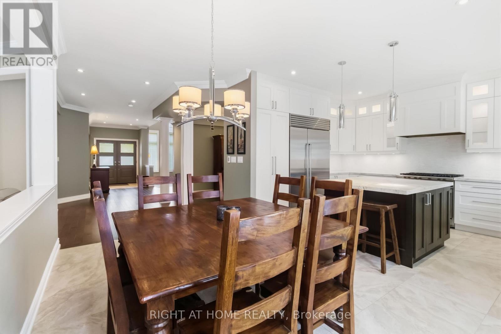 1213 Lindenrock Drive, Oakville, ON photo 11