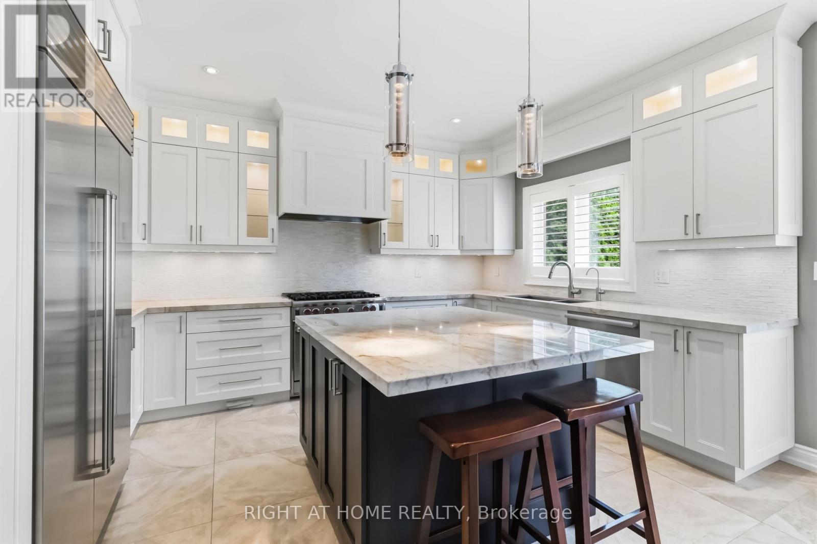 1213 Lindenrock Drive, Oakville, ON photo 13