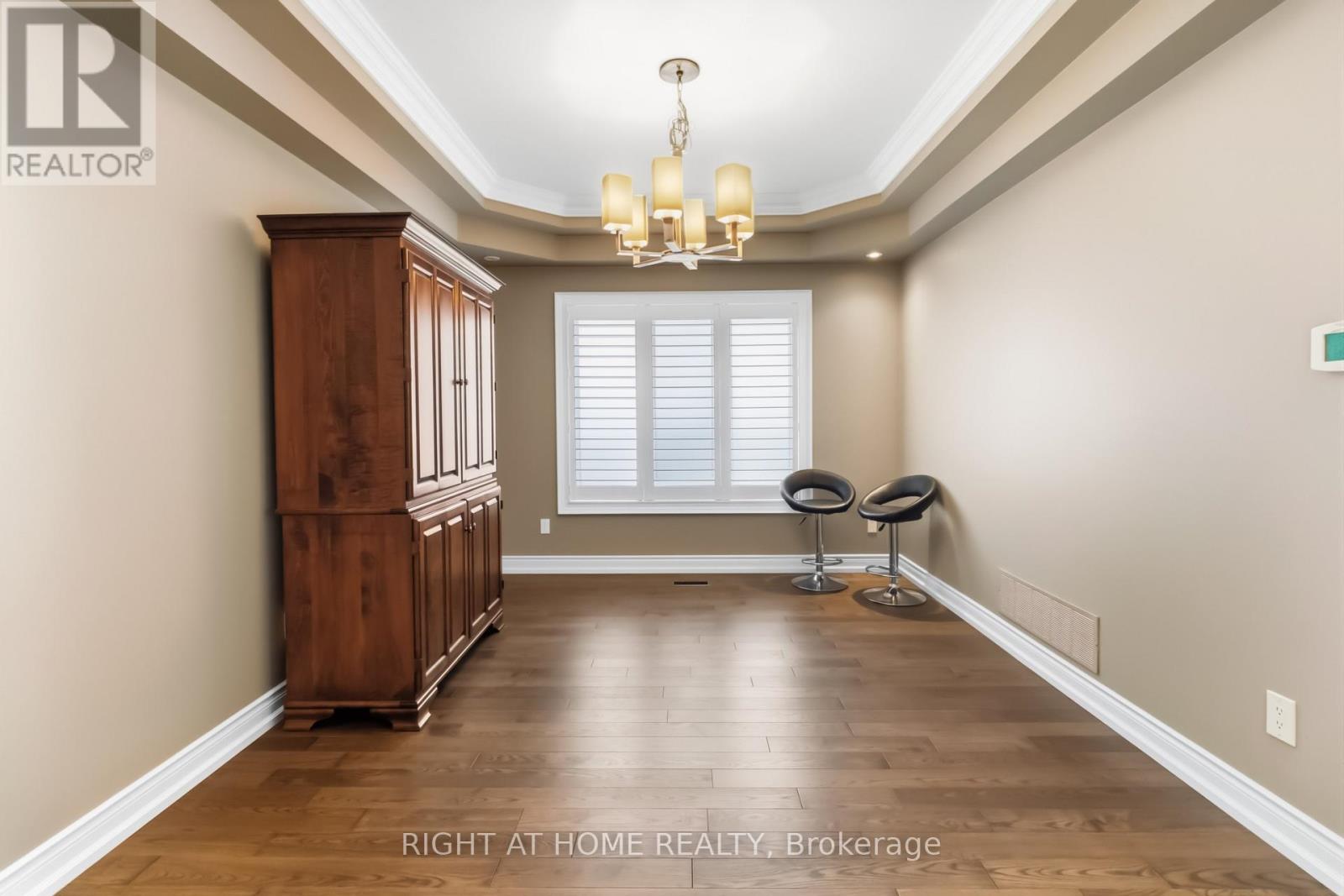 1213 LINDENROCK DRIVE - 18