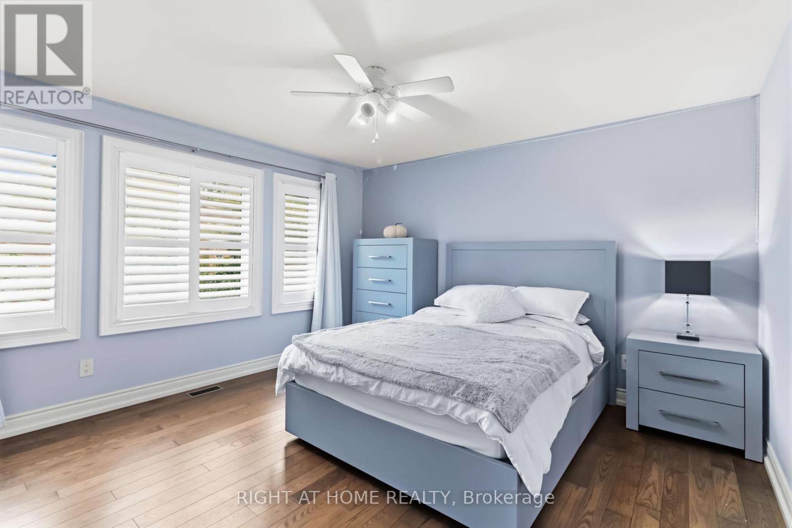 1213 LINDENROCK DRIVE - 29