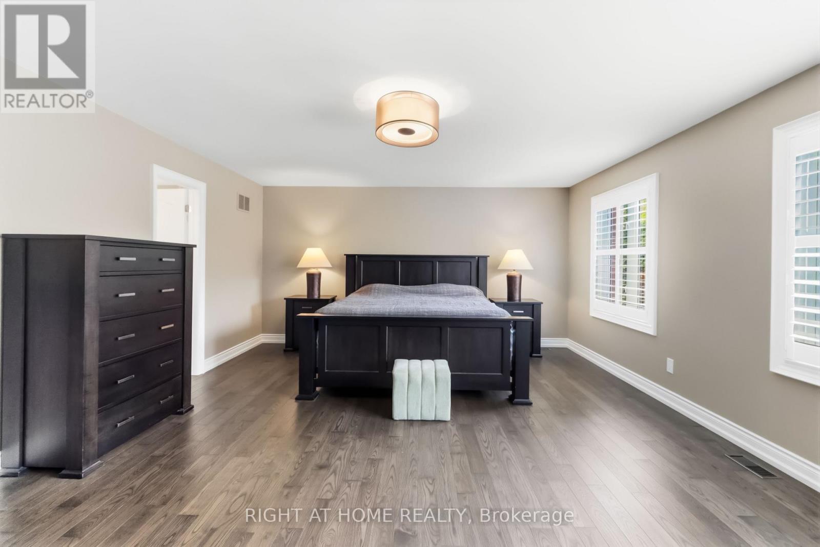 1213 Lindenrock Drive, Oakville, ON photo 31