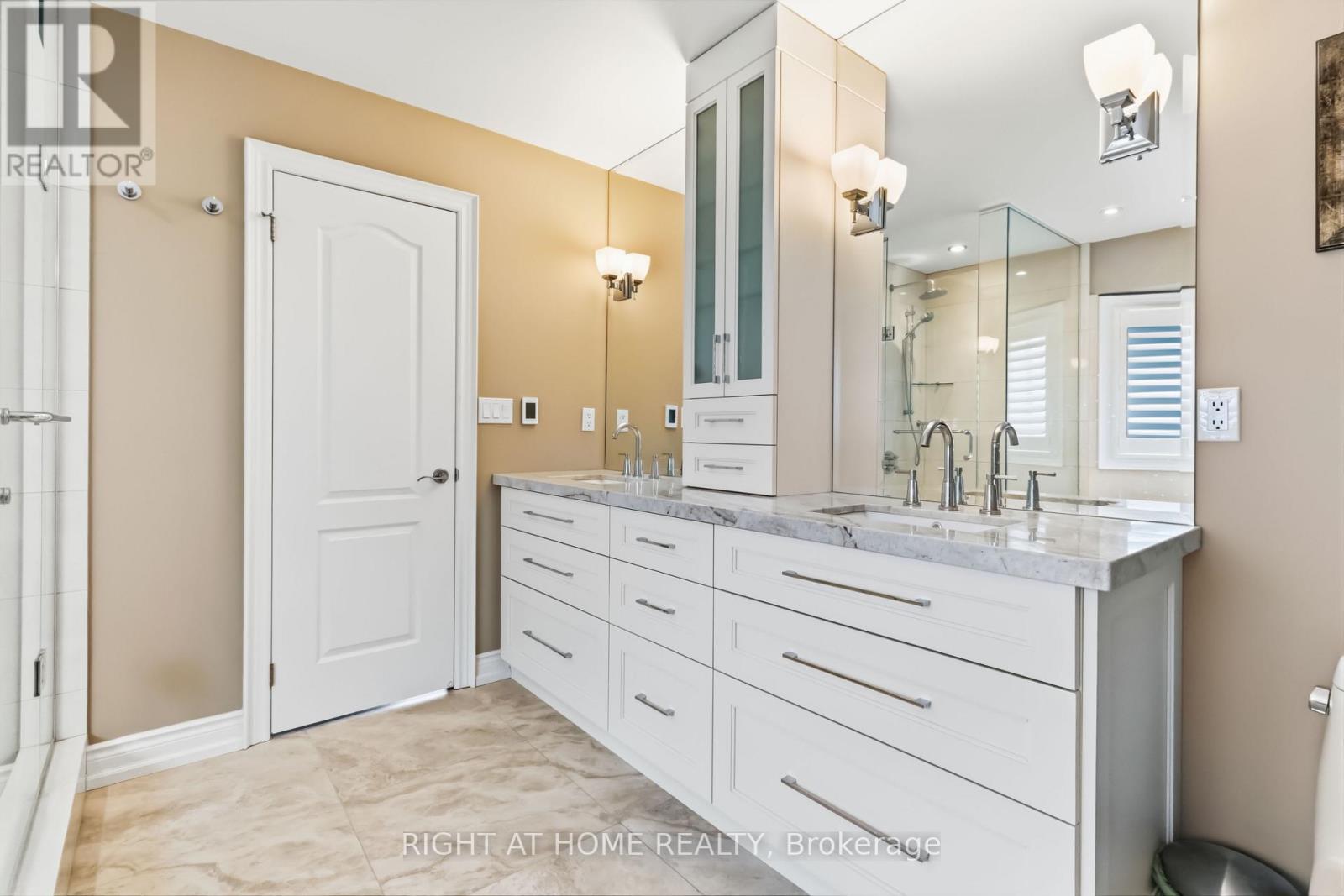 1213 LINDENROCK DRIVE - 36