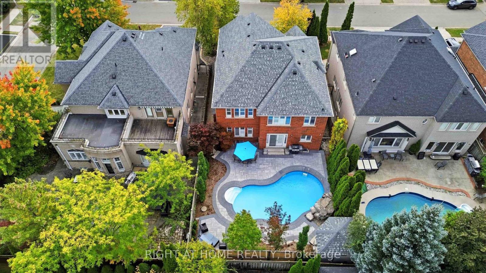 1213 LINDENROCK DRIVE - 45