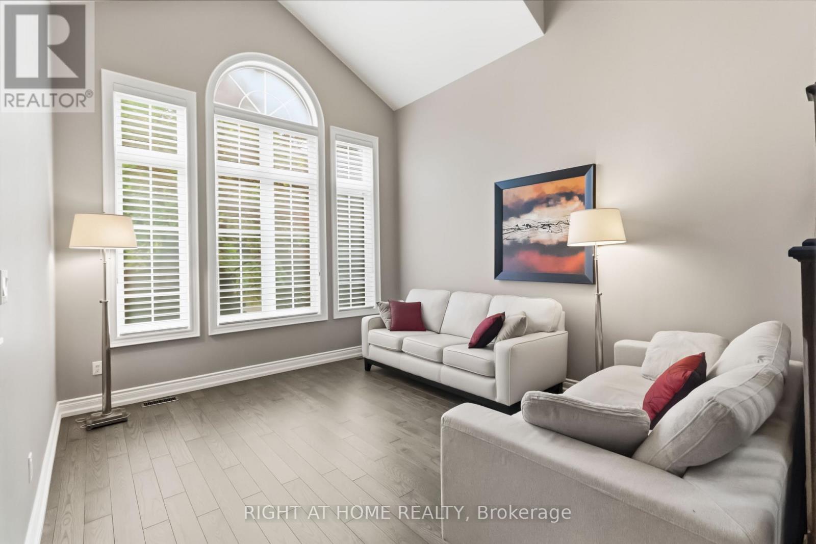 1213 Lindenrock Drive, Oakville, ON photo 7