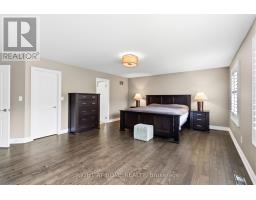 1213 Lindenrock Drive, Oakville, ON L6H6W2 Photo 32