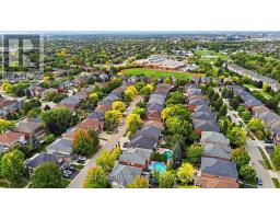 1213 Lindenrock Drive, Oakville, ON L6H6W2 Photo 48