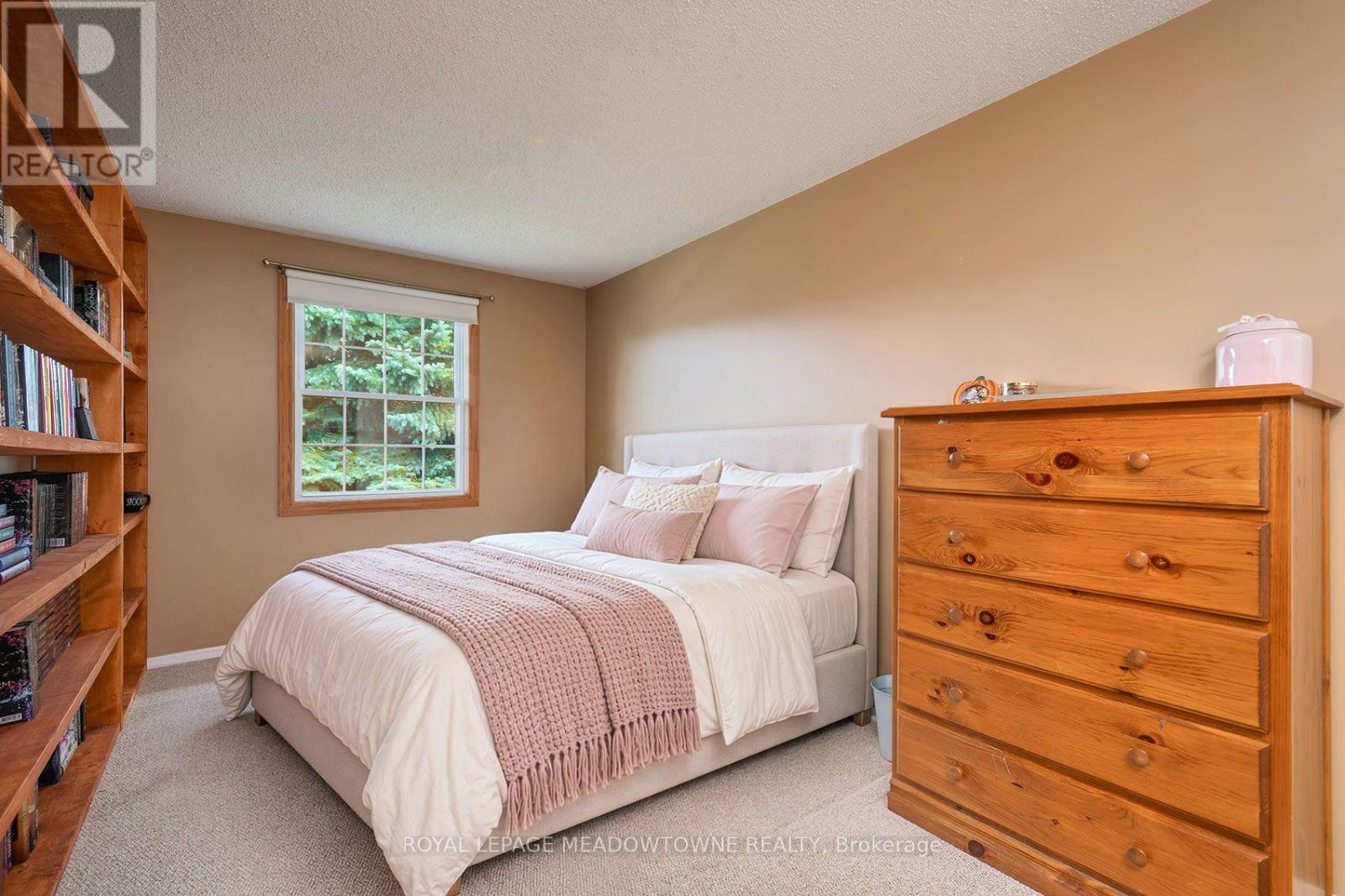 209 ELMIRA ROAD S - 20
