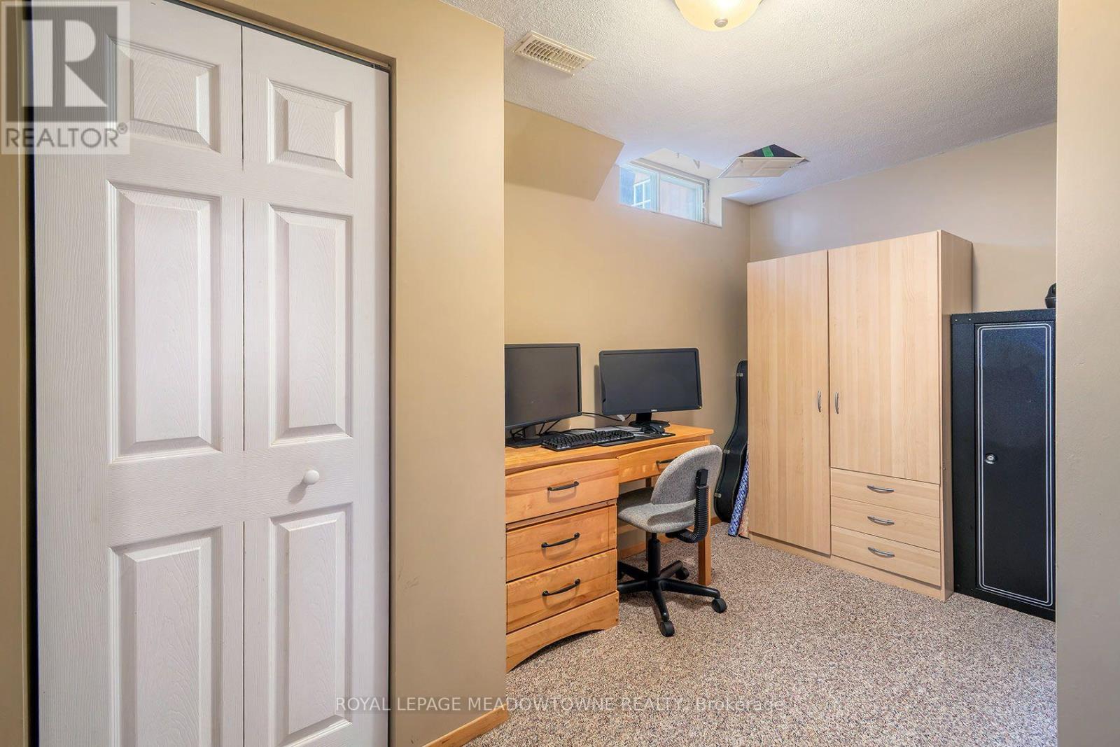 209 Elmira Road South, Guelph, ON photo 27