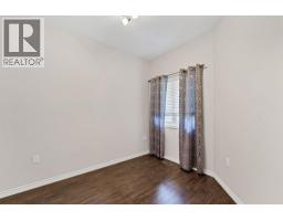 3pc Bathroom - 24 Wheatland Drive Se, Medicine Hat, AB T1B0M8 Photo 8
