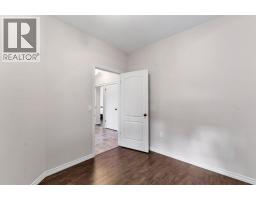 4pc Bathroom - 24 Wheatland Drive Se, Medicine Hat, AB T1B0M8 Photo 9