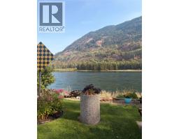 217 3rd Avenue, Castlegar, BC V1N2N2 Photo 12