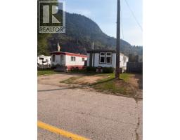 217 3rd Avenue, Castlegar, BC V1N2N2 Photo 16