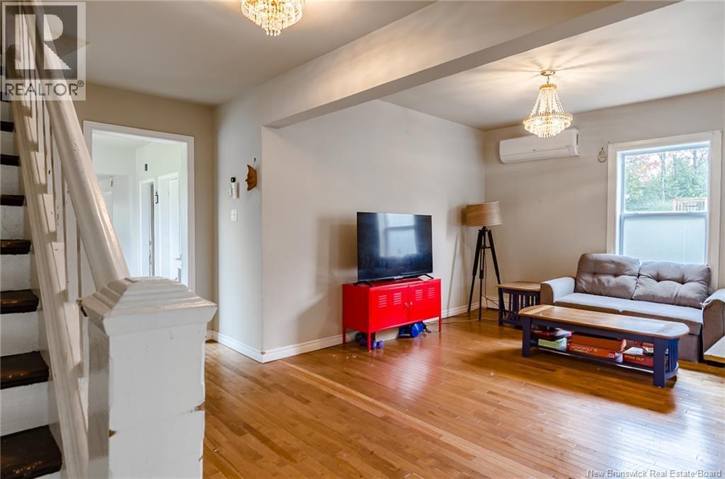 2740 Loch Lomond Road - Image 12