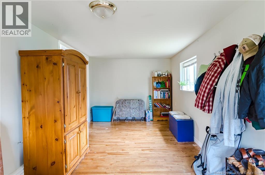 2740 Loch Lomond Road - Image 14