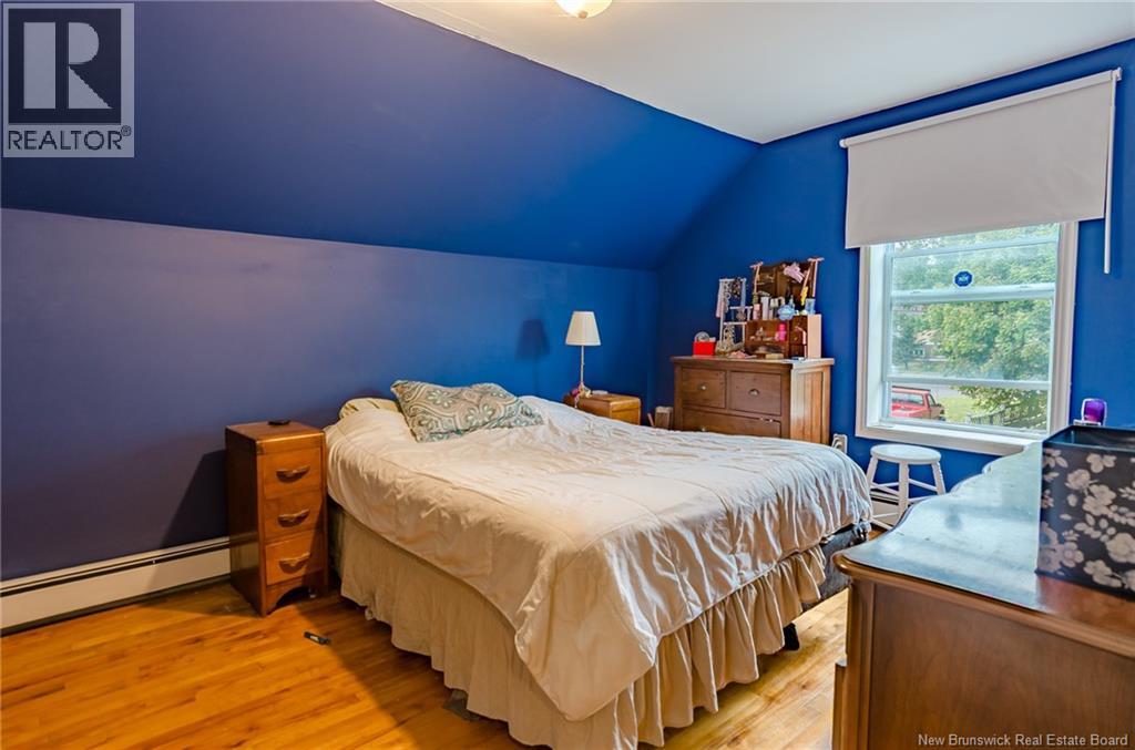 2740 Loch Lomond Road - 18