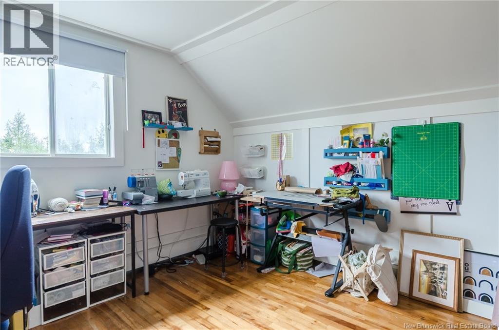 2740 Loch Lomond Road - 21