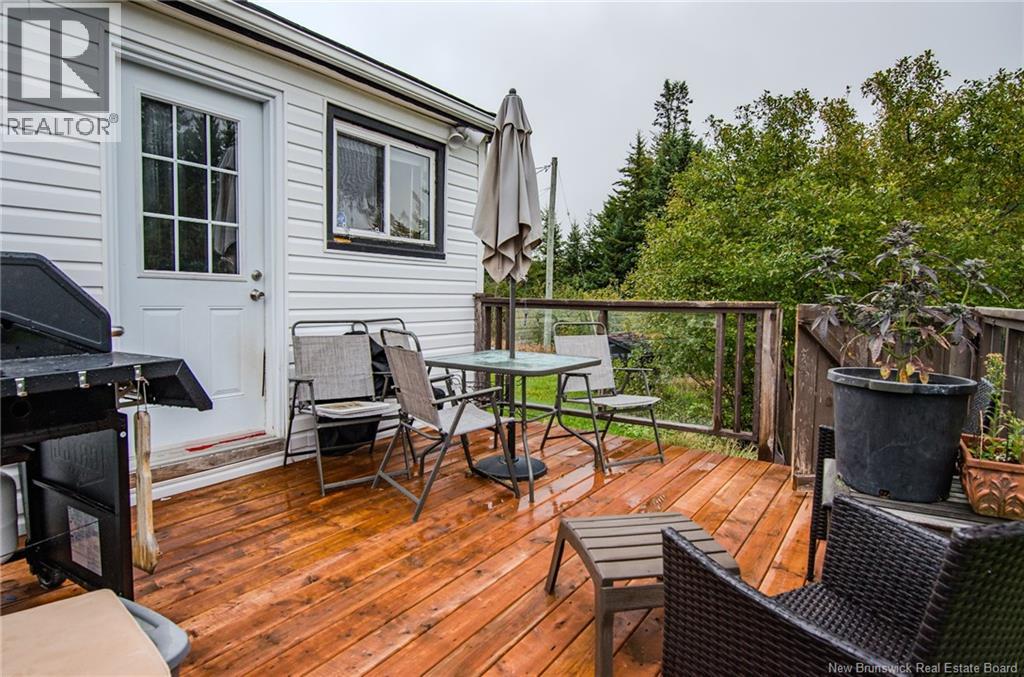 2740 Loch Lomond Road - Image 29