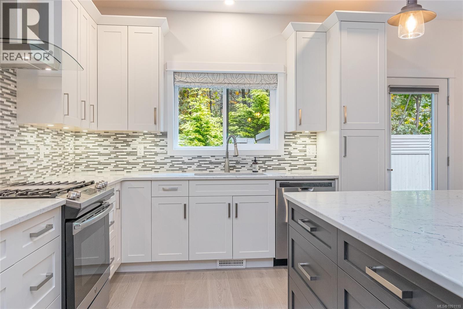 3800 Creekside Dr - 22