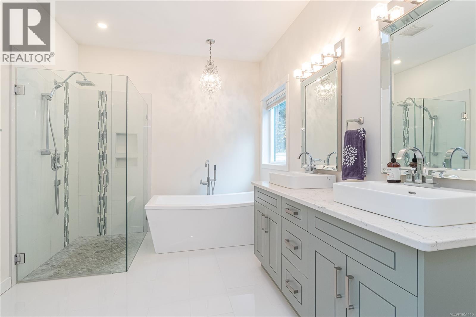 3800 Creekside Dr - Image 29