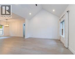 3800 Creekside Dr, Bowser, BC V0R1G0 Photo 17