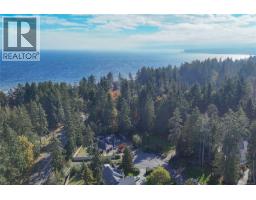 3800 Creekside Dr, Bowser, BC V0R1G0 Photo 49