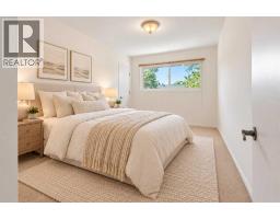 554 Killarney Glen Court Sw, Calgary, AB T3E7H4 Photo 12