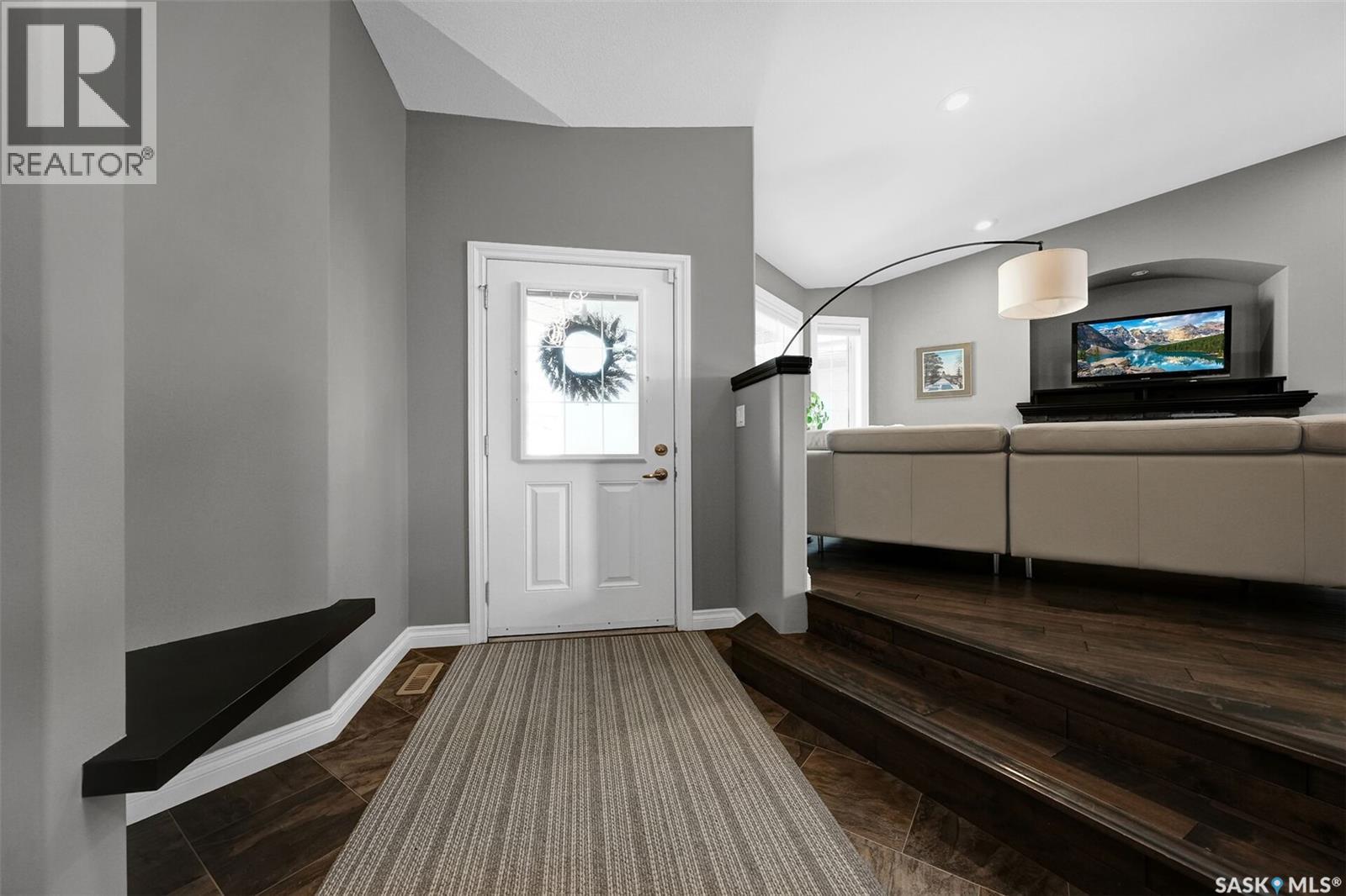 3805 Green Moss BAY - Image 3