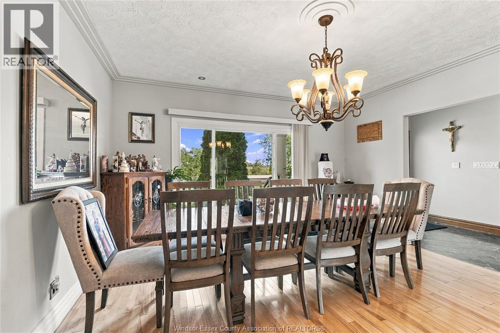 4765 HOWARD - 15