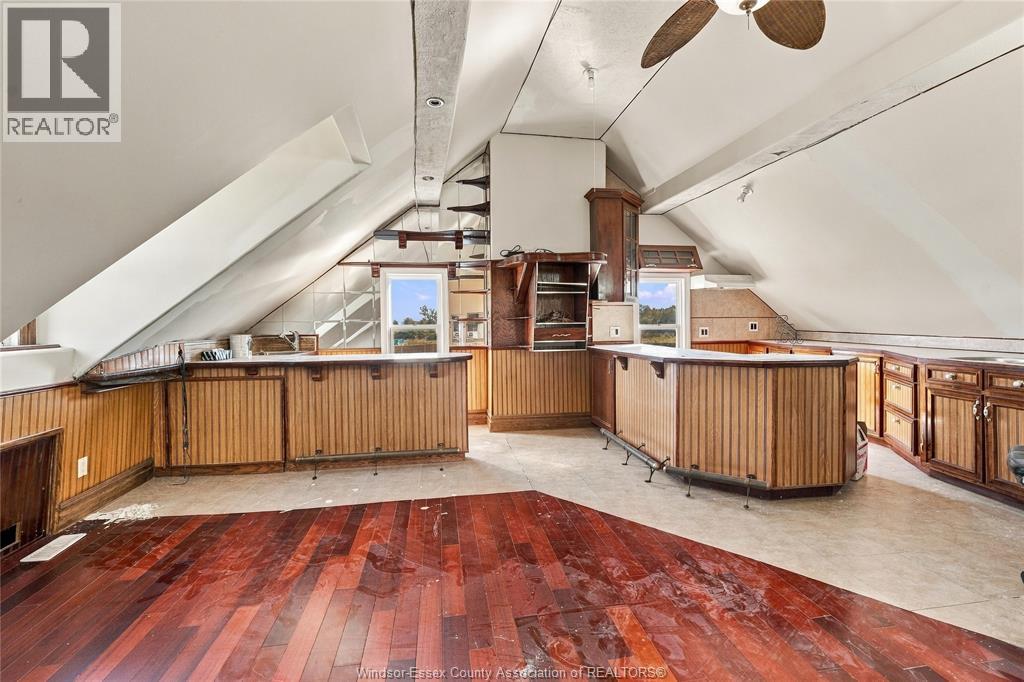 4765 HOWARD - Image 29