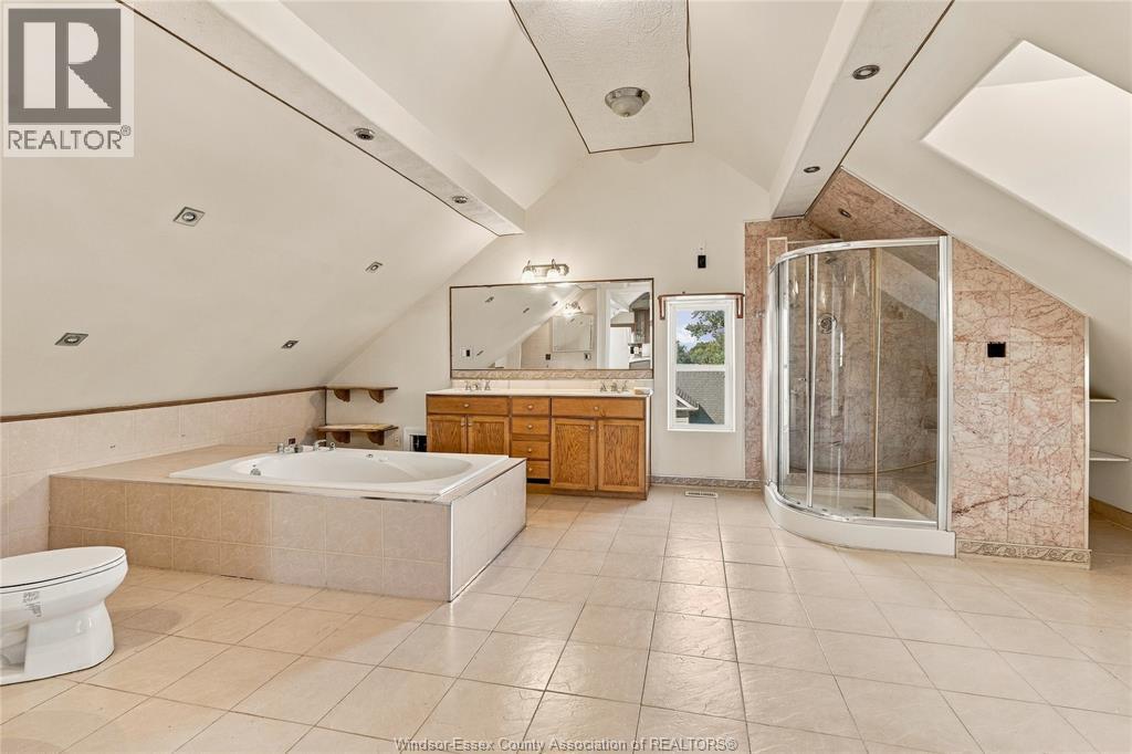 4765 HOWARD - 30