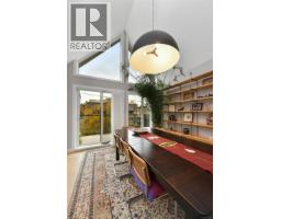 Kitchen - 401 1000 Park Blvd, Victoria, BC V8V2T4 Photo 9