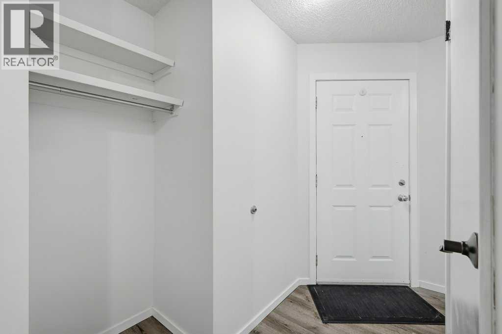#228 54 Bell Street - 3