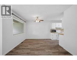 Living room - 228, 54 Bell Street, Red Deer, AB T4R1M8 Photo 6