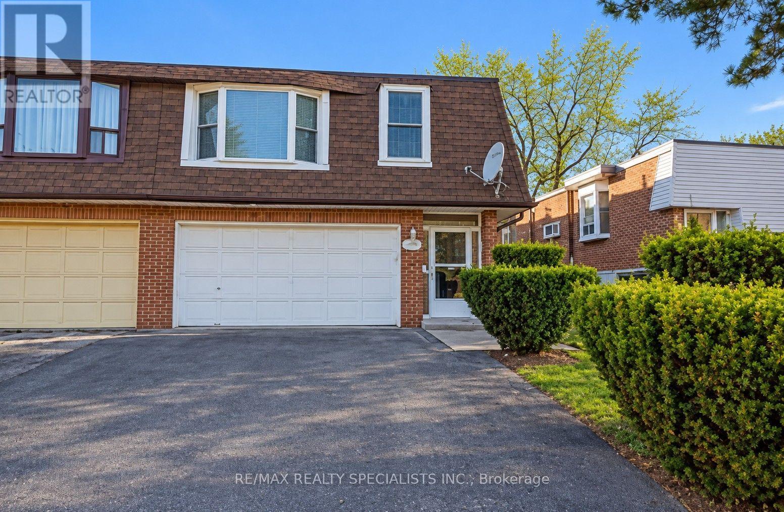 Photo of 290 Mcnicoll Avenue