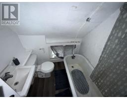 182-184 Woodward Ave, Sault Ste  Marie, ON P6A3T7 Photo 8