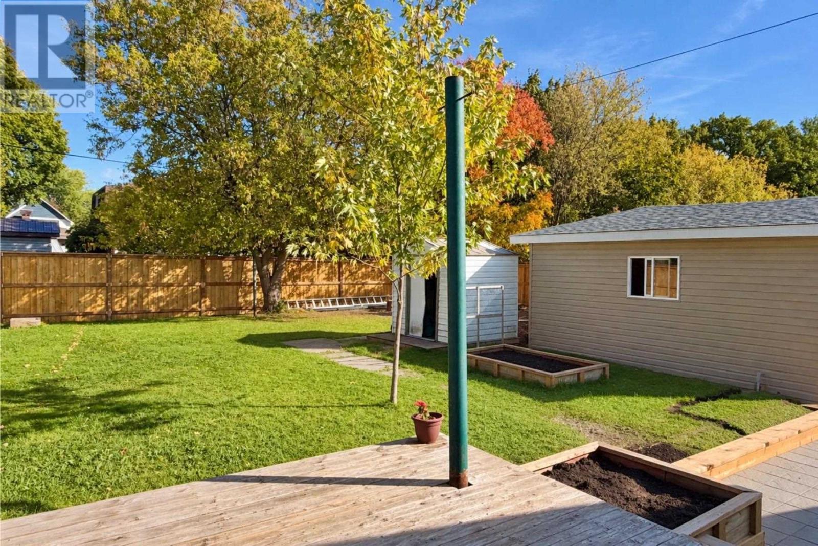 20 Gladstone AVE S - Image 17