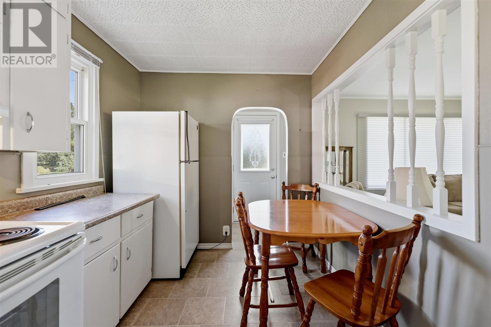 3 Weldon AVE - 11