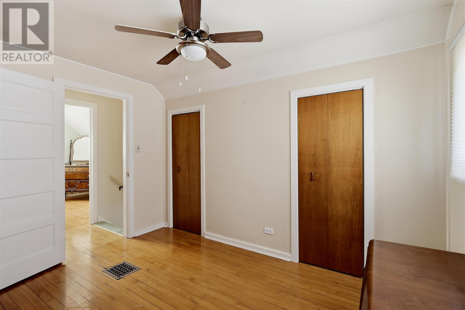 3 Weldon AVE - 21
