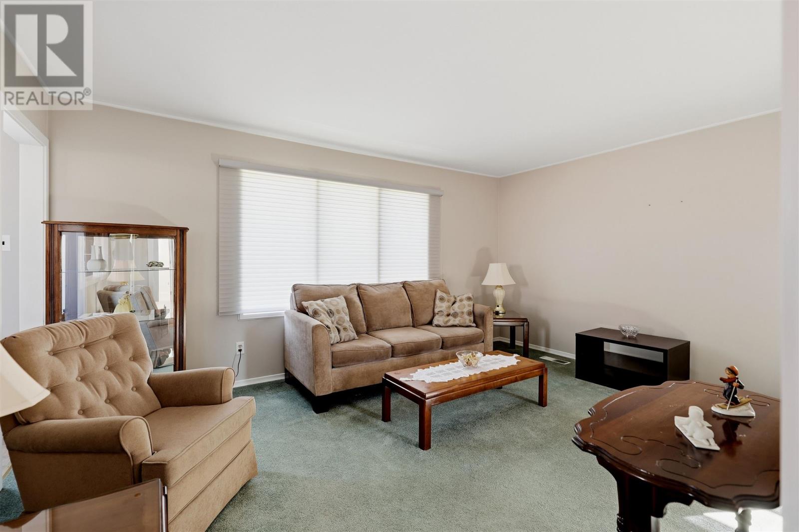 3 Weldon AVE - 3