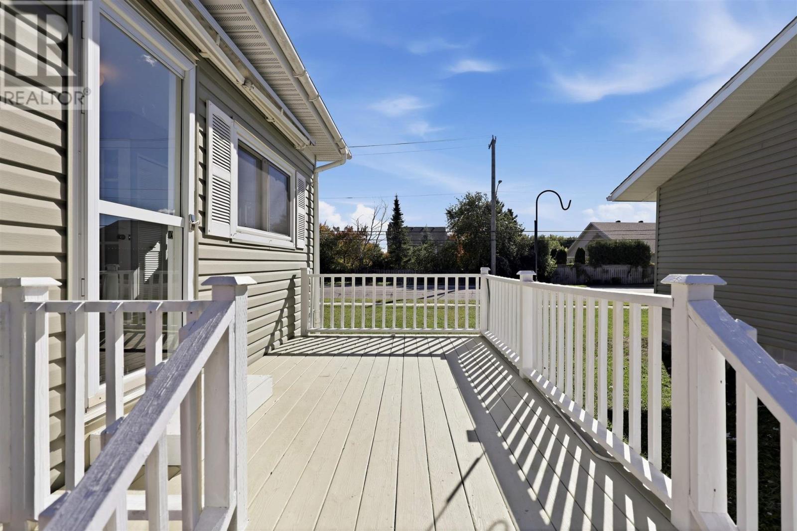 3 Weldon AVE - Image 33