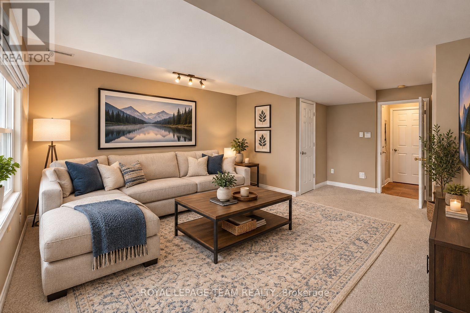 91 THORNBURY CRESCENT - 37