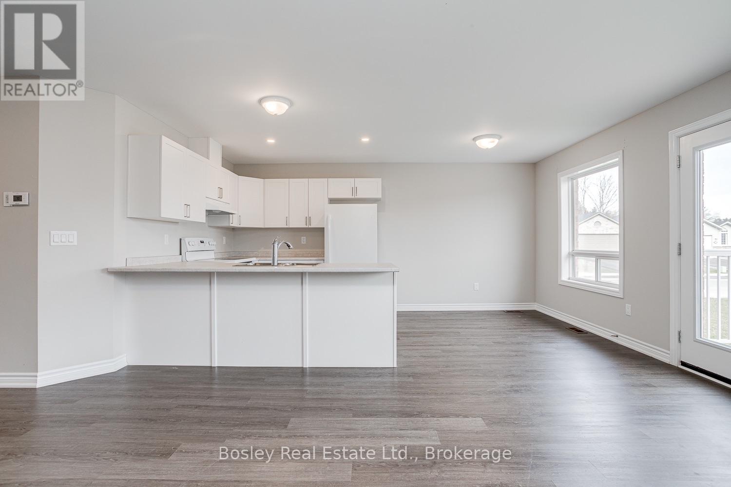 11 Tolman Street, Brighton, ON photo 14