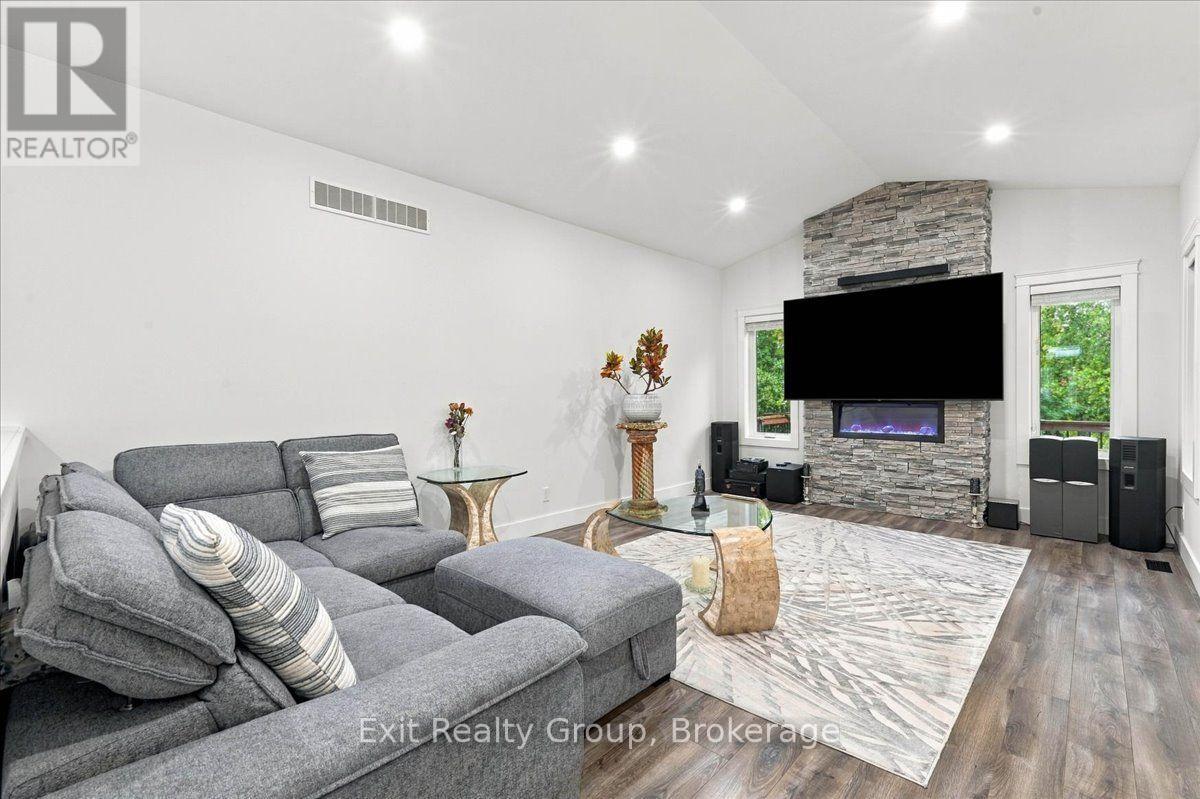 46 Birchmount Street, Quinte West, ON photo 12