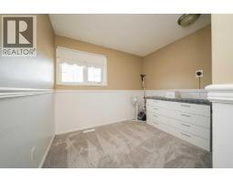 133 Whiteoak Garden, Fort Mcmurray, AB T9K1A7 Photo 30