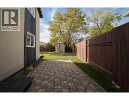 133 Whiteoak Garden, Fort Mcmurray, AB T9K1A7 Photo 40