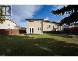 133 Whiteoak Garden, Fort Mcmurray, AB T9K1A7 Photo 42