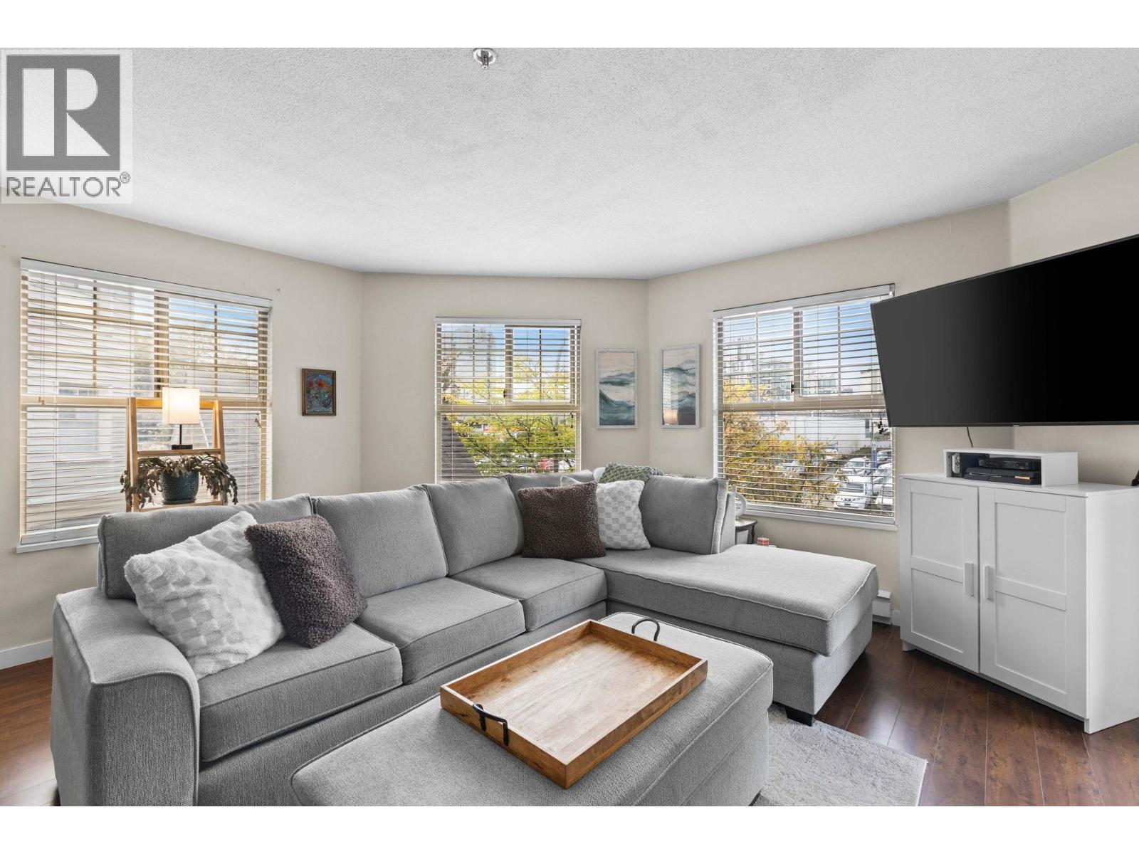 201 215 TWELFTH STREET, New Westminster