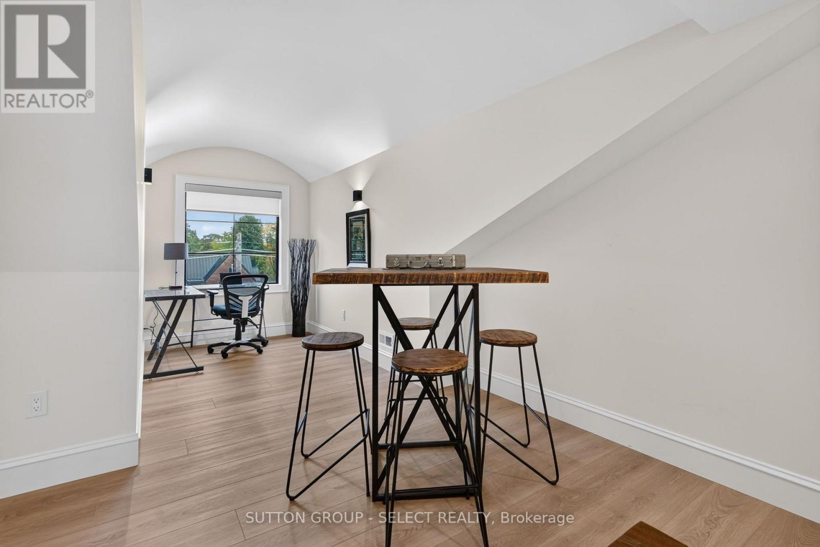 971 WELLINGTON STREET - Image 33