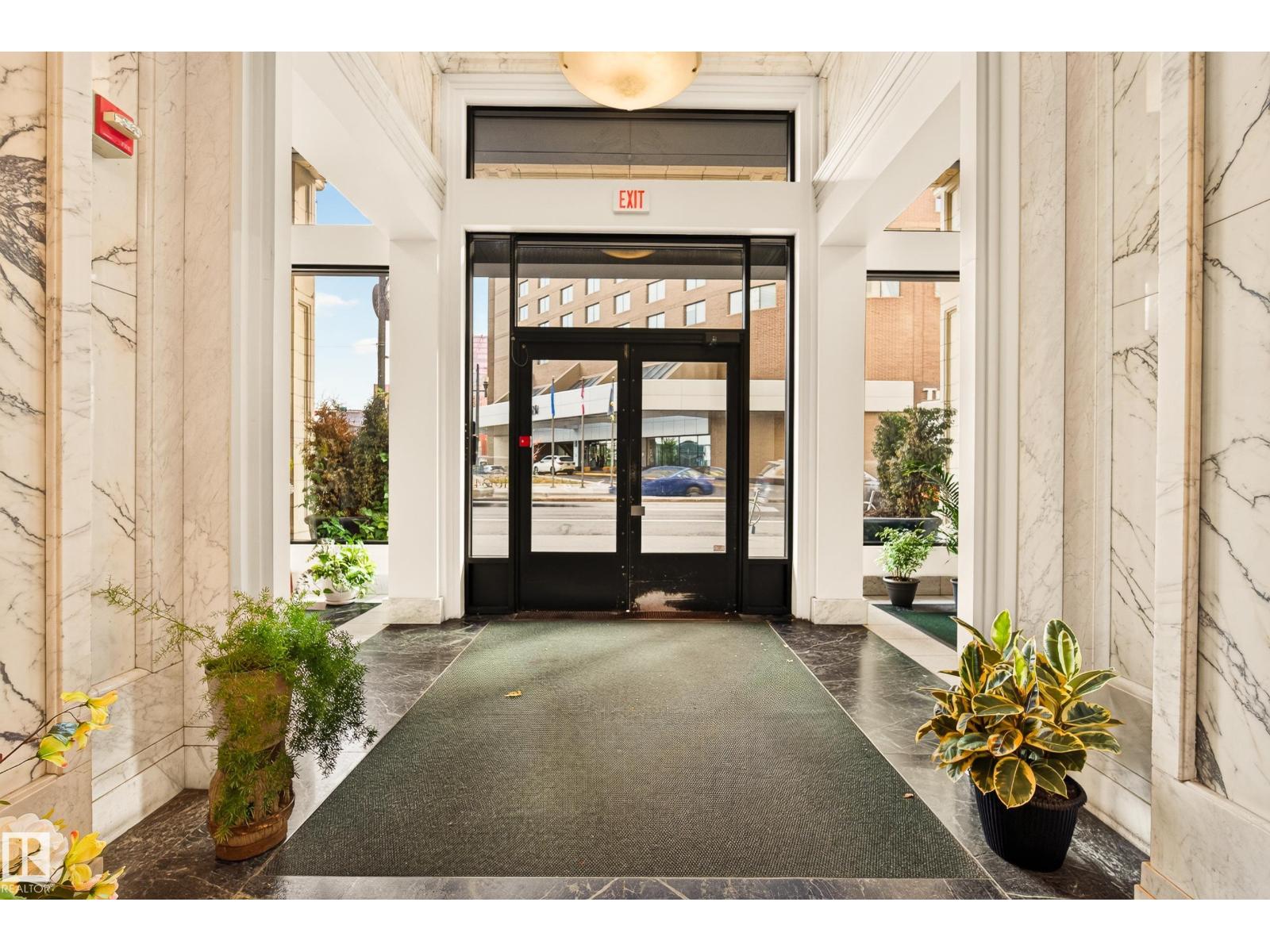 #806 10134 100 ST NW - Image 21